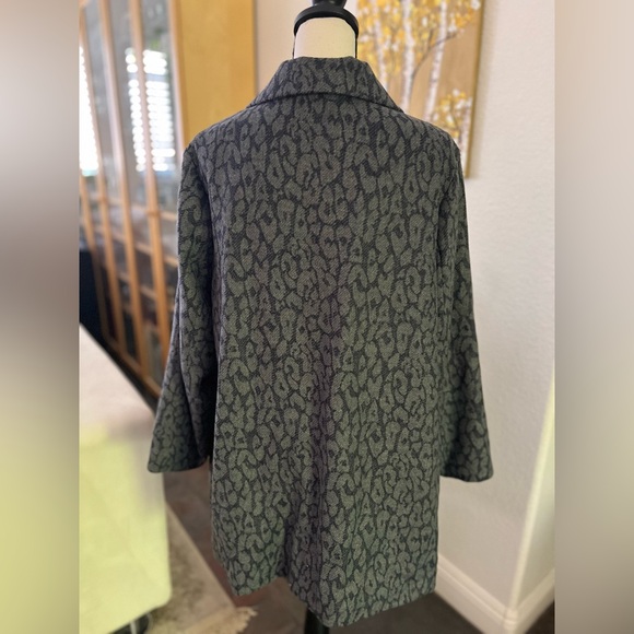 Old Navy - blue gray leopard animal print coat - Picture 6 of 11